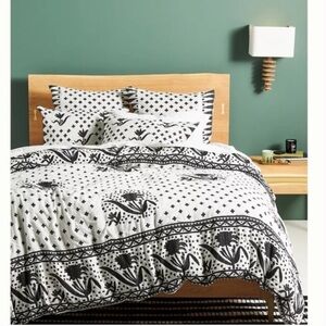 Anthropologie Queen Jacquard-Woven Jeanette Duvet
